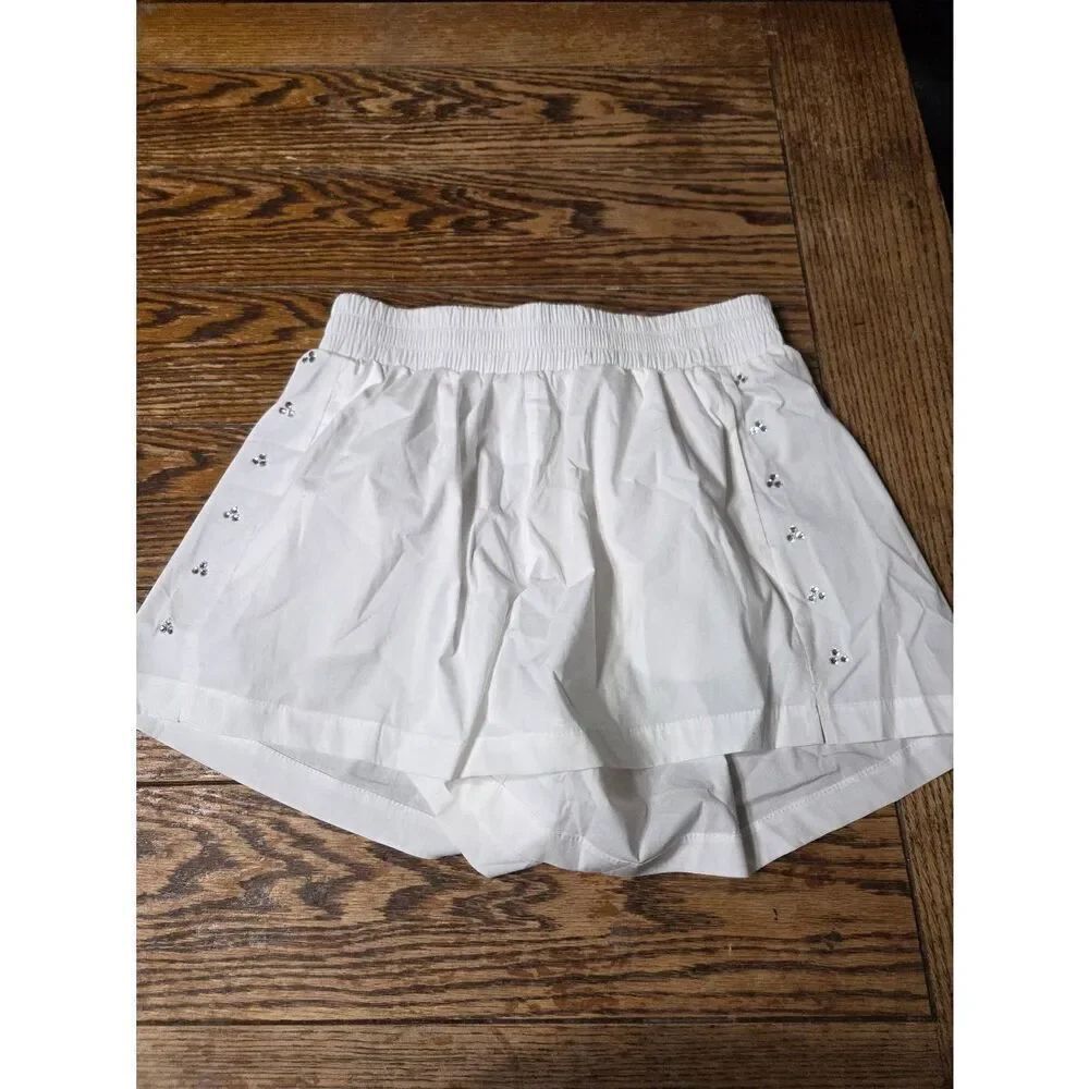 Taylor Tillman white &silver sequence shirts sz Large